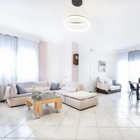 Nasia House Holiday home *
